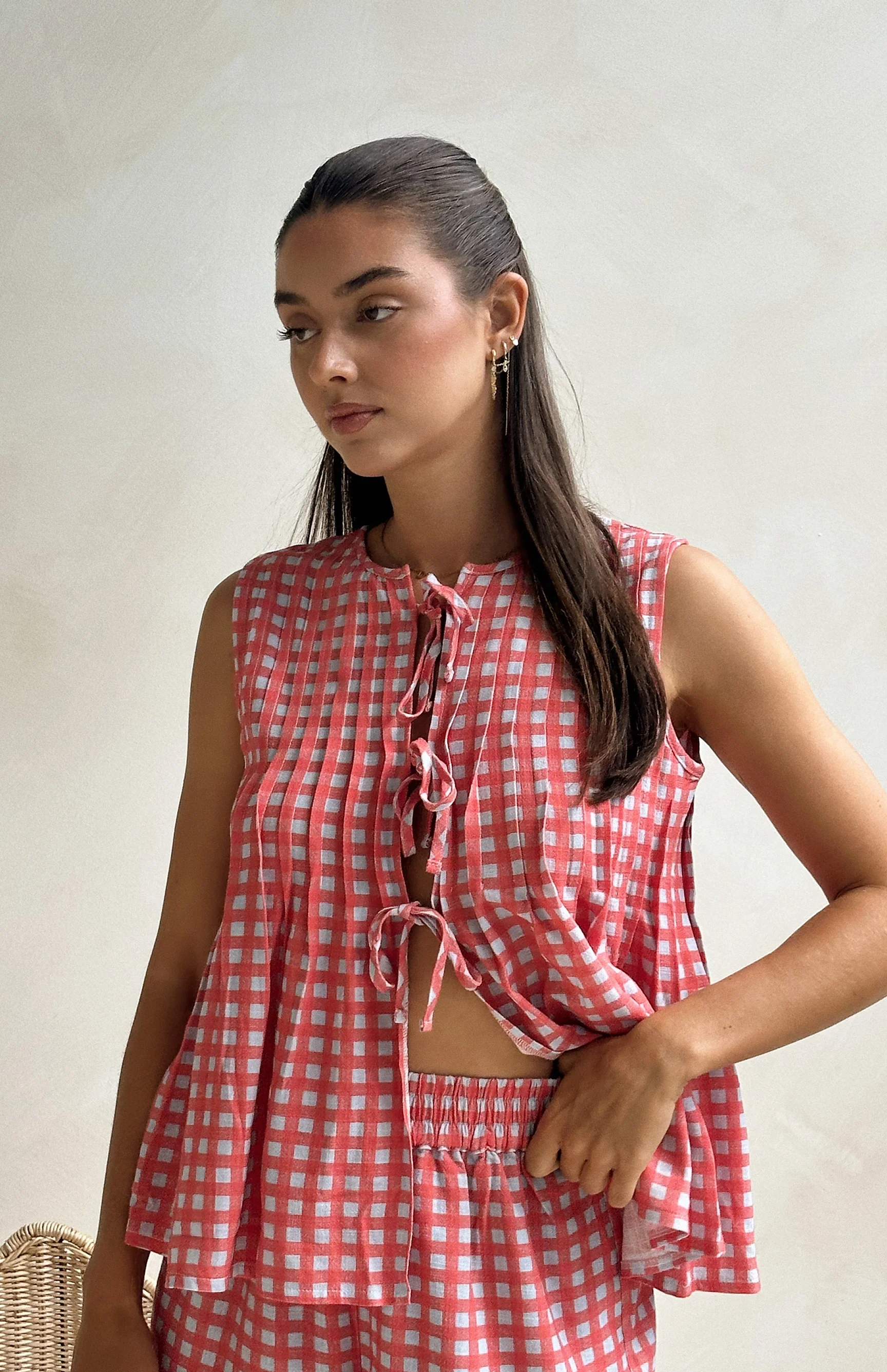 CAPRI GINGHAM PLEAT FRONT TIE TOP - MAMA - Image 6