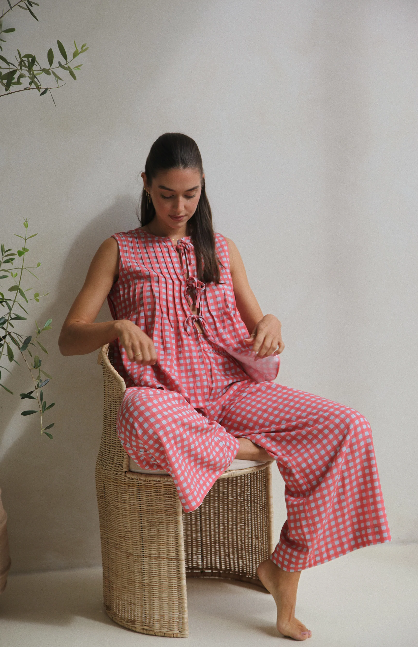 CAPRI GINGHAM PLEAT FRONT TIE TOP - MAMA - Image 7