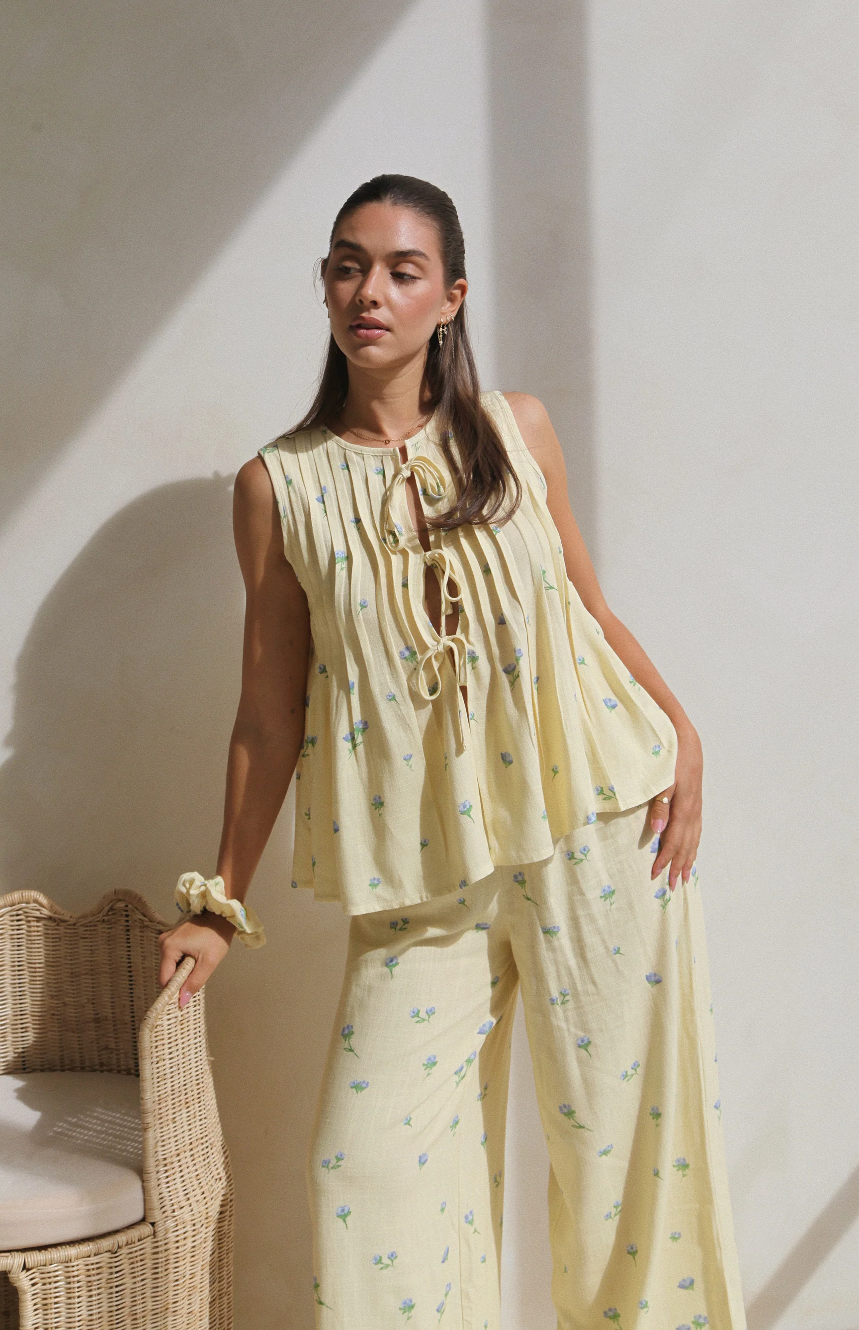 LEMON BELLE FLEUR PLEAT FRONT TIE TOP - MAMA - Image 2
