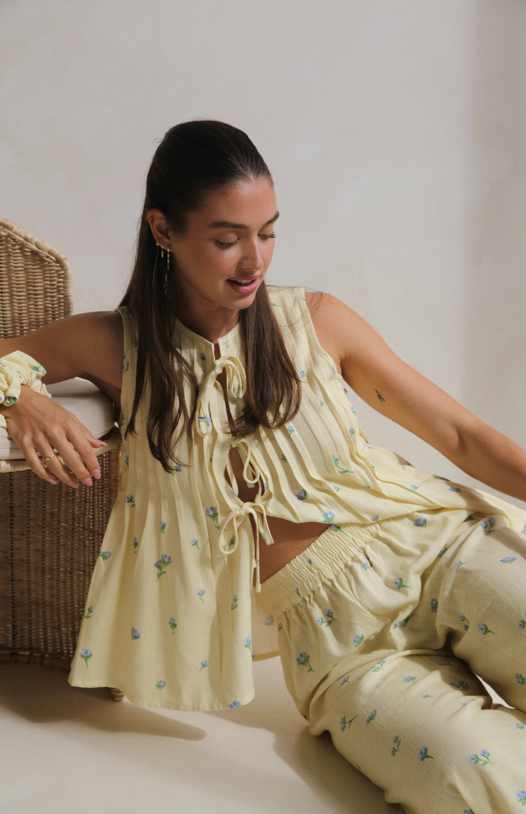 LEMON BELLE FLEUR PLEAT FRONT TIE TOP - MAMA - Image 6