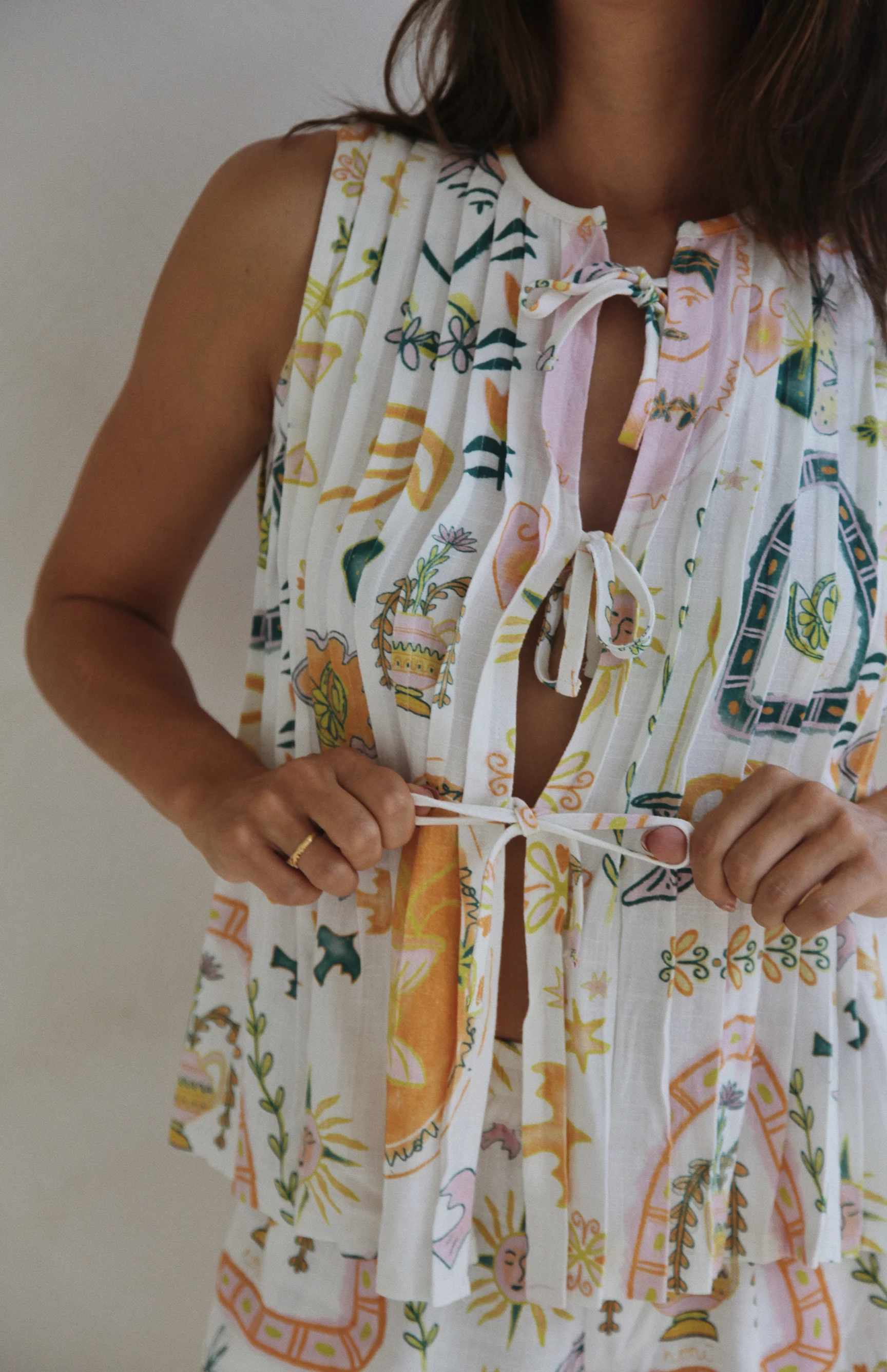 MEDITESSA PLEAT FRONT TIE TOP - MAMA - Image 3