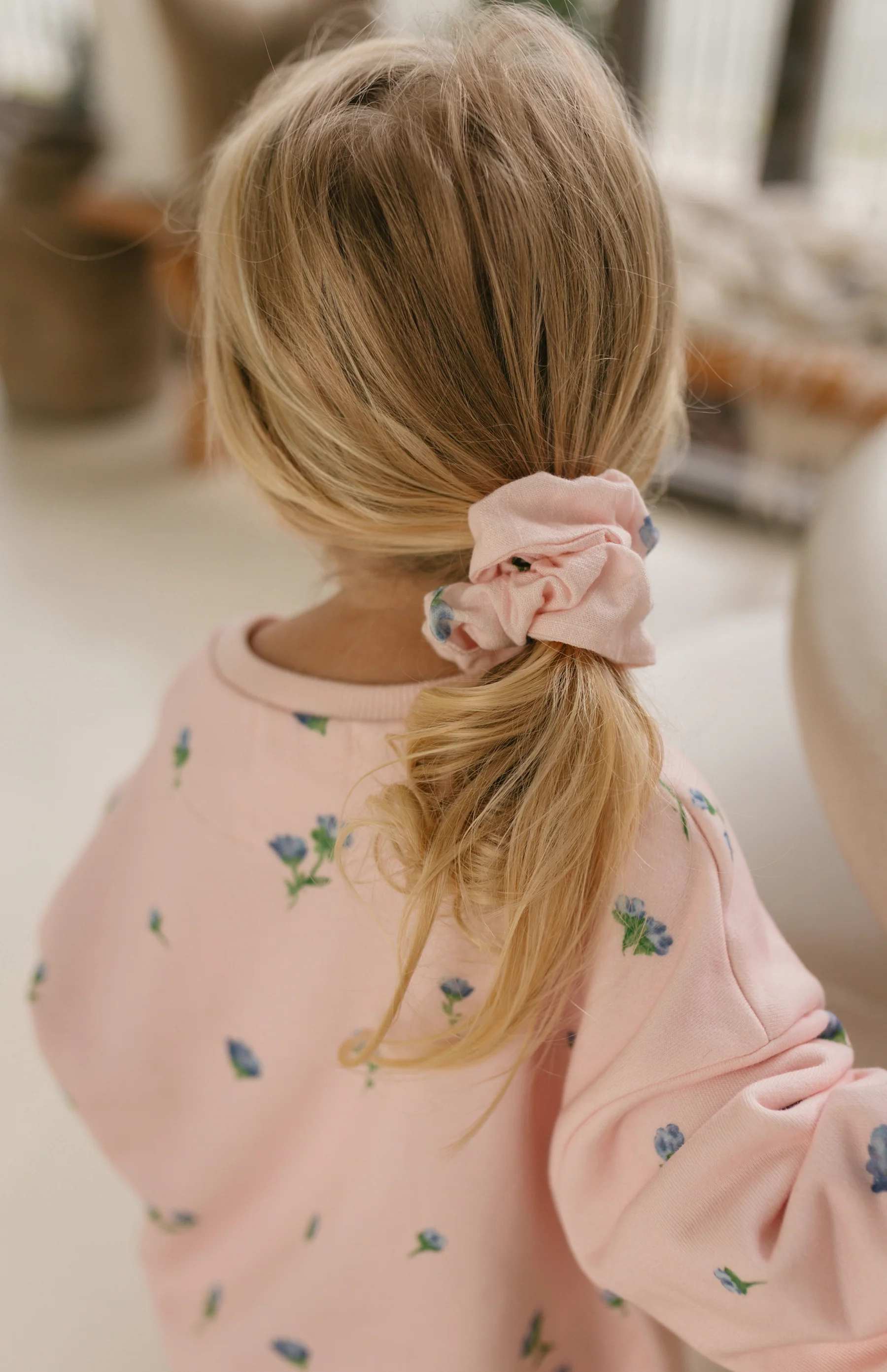 MINI SCRUNCHIE - BELLE FLEUR BLUSH - Image 3