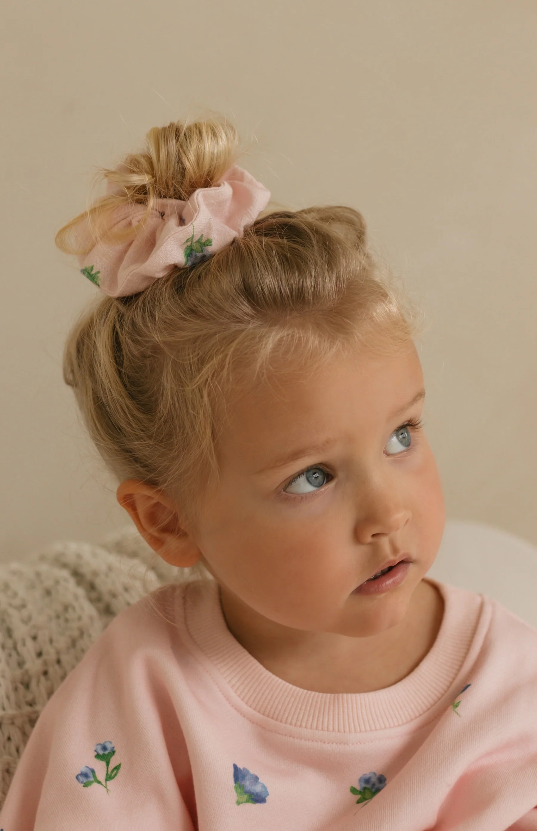 MINI SCRUNCHIE - BELLE FLEUR BLUSH - Image 4