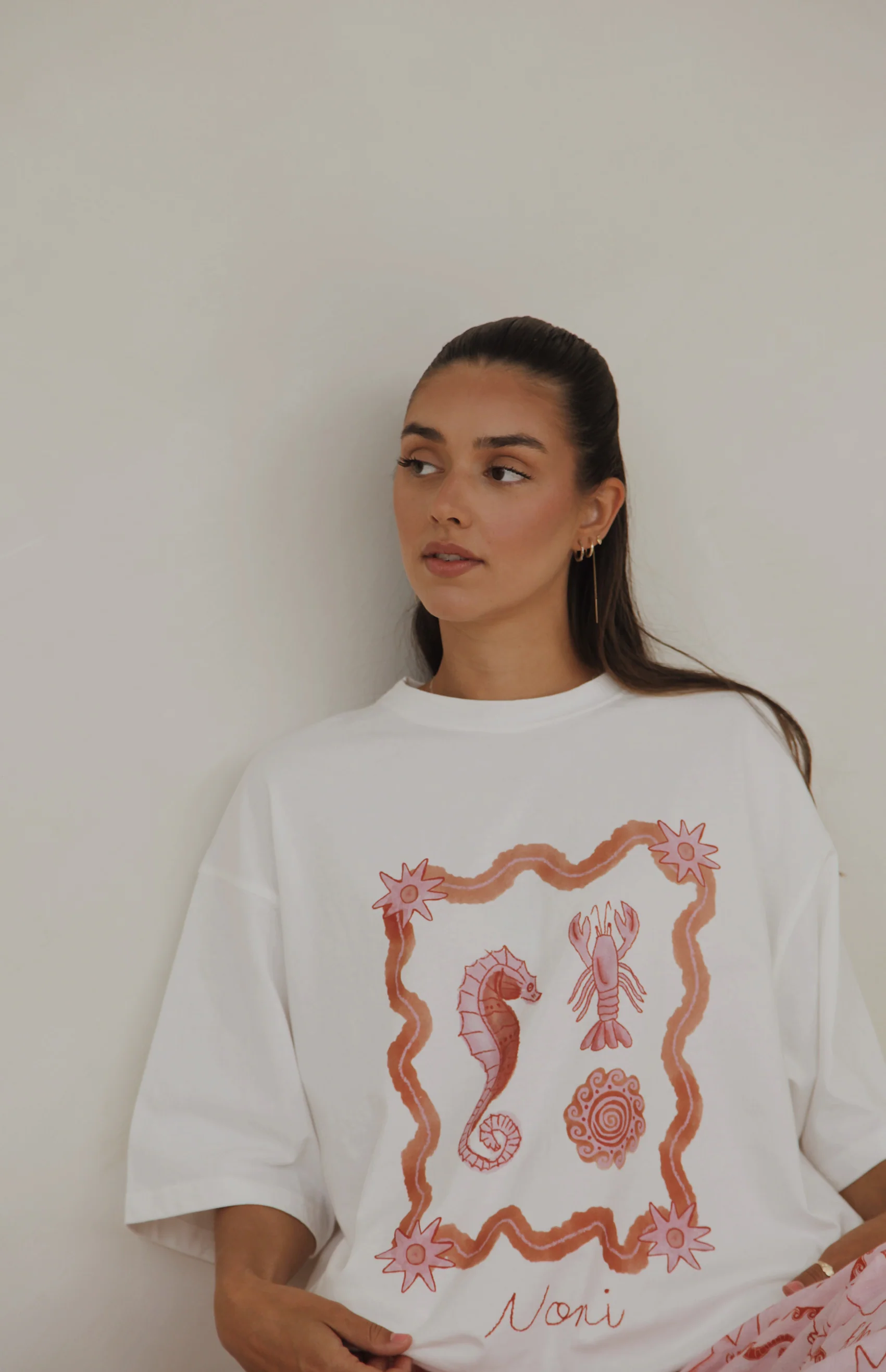 SEA SHELLS TEE - MAMA PINK/RED - Image 4